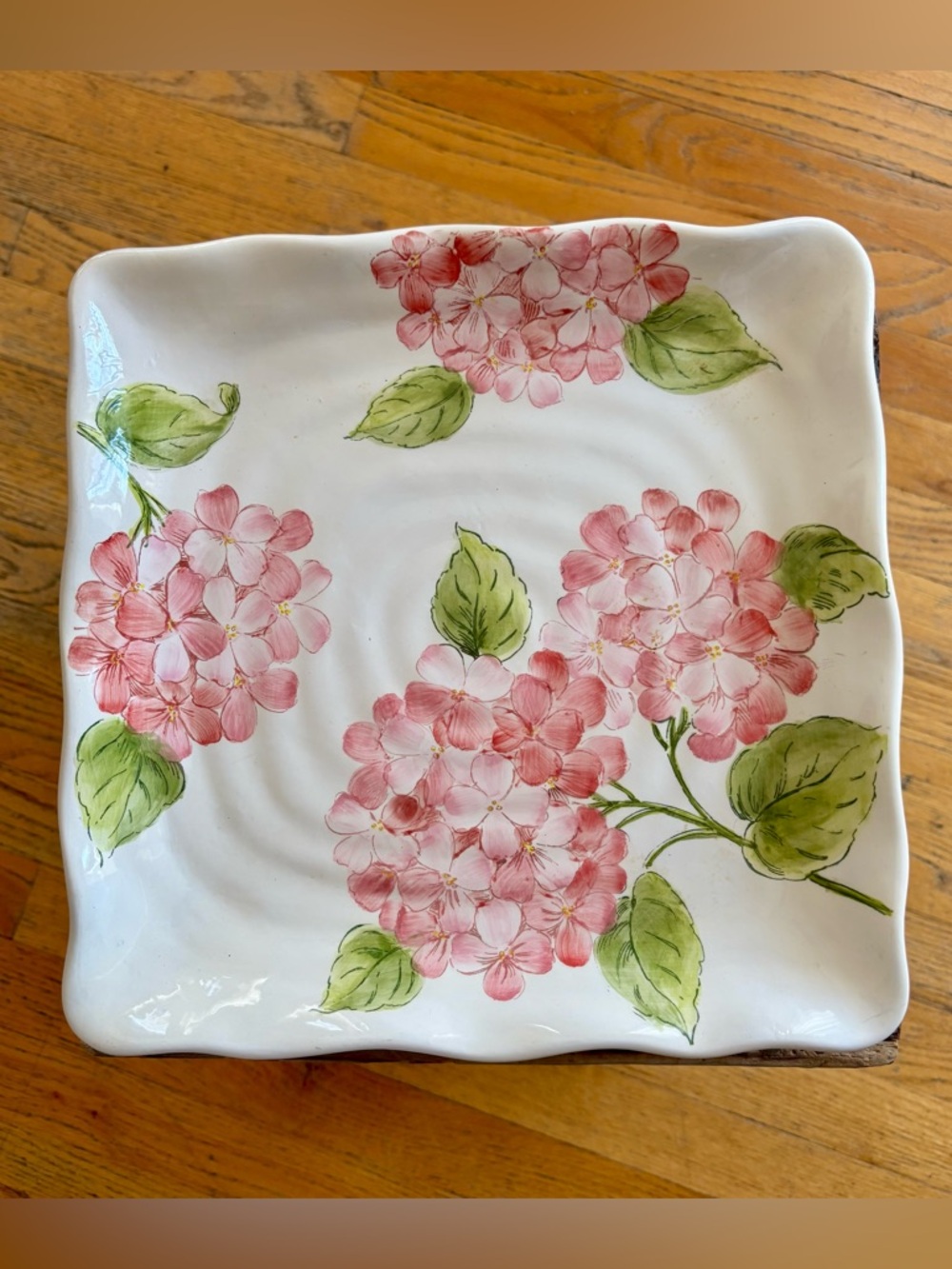 Hydrangea Pitcher & Tray - Picture 3 of 8